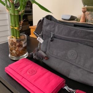 Kipling pink wallet
